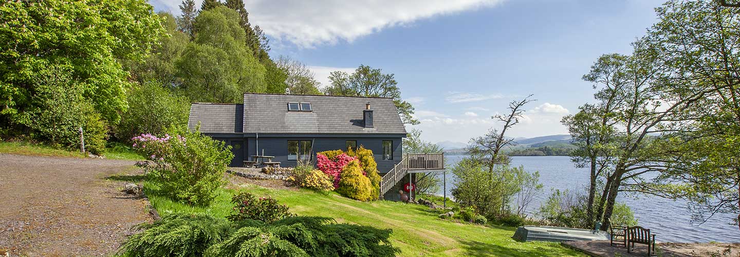 Achnacarron Boathouse, Loch Awe Achnacarron Boathouse, Loch Awe