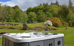 Cottages with Hot Tubs