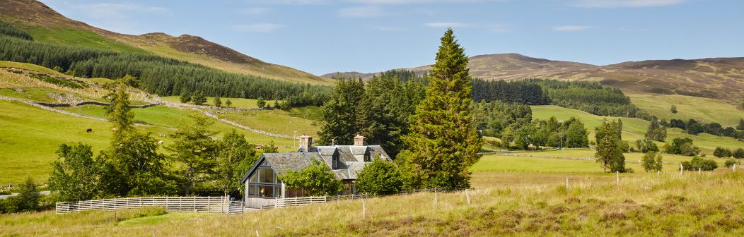 Dalnavaid Cottage, Near Pitlochry Dalnavaid Cottage, Near Pitlochry